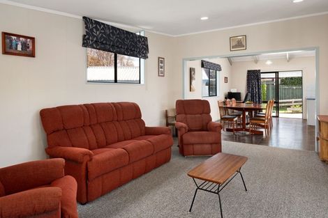 Photo of property in 4 Pohutukawa Drive, Athenree, Katikati, 3177