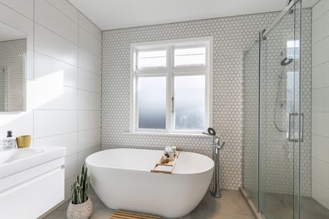 Photo of property in 52 Argentine Avenue, Miramar, Wellington, 6022