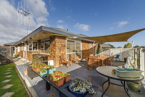 Photo of property in 44 Peter Hall Drive, Kelvin Grove, Palmerston North, 4414