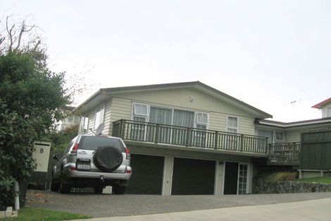 Photo of property in 8 Greyfriars Crescent, Tawa, Wellington, 5028