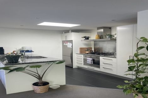 Photo of property in 35b Ngaio Road, Kelburn, Wellington, 6012