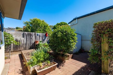 Photo of property in 30 Moulton Street, Moturoa, New Plymouth, 4310