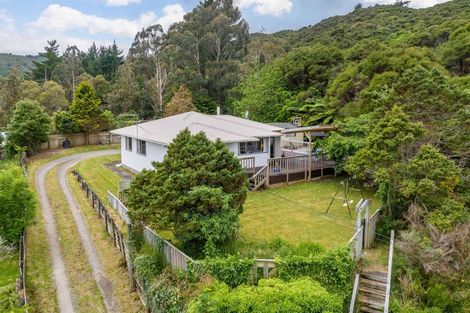 Photo of property in 15 Gawler Grove, Wainuiomata, Lower Hutt, 5014