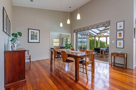 Photo of property in 38 Oram Drive, Turitea, Palmerston North, 4472