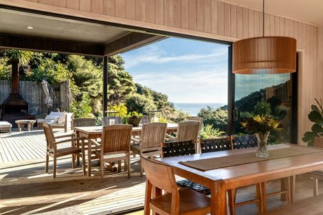 Photo of property in 380 Whaanga Road, Raglan, 3297