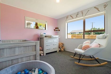 Photo of property in 112a Queen Street, Waiuku, 2123