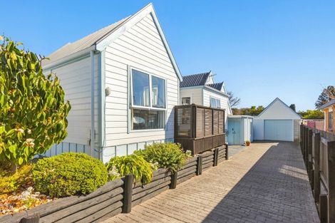 Photo of property in 13 Walton Road, Paraparaumu Beach, Paraparaumu, 5032