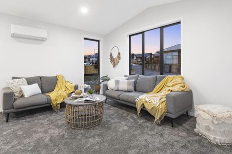 Photo of property in 17 Anglers Way, Omokoroa, 3114