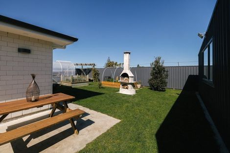 Photo of property in 50a Pratt Avenue, Foxton Beach, Foxton, 4815