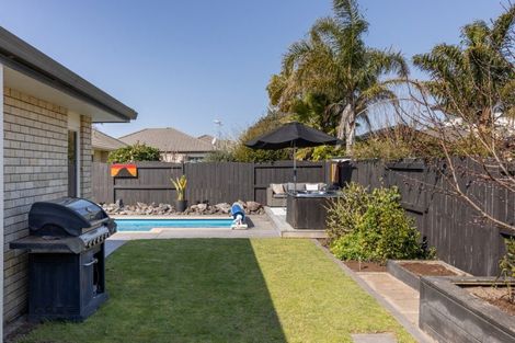 Photo of property in 27 Pacific Cove Drive, Papamoa Beach, Papamoa, 3118