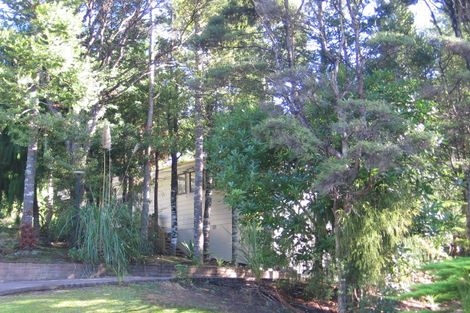 Photo of property in 5 Kaurimu Rise, Titirangi, Auckland, 0604