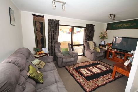 Photo of property in 1/9 Porchester Road, Papakura, 2110