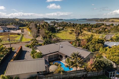 Photo of property in 76 Skudders Beach Road, Kerikeri, 0294