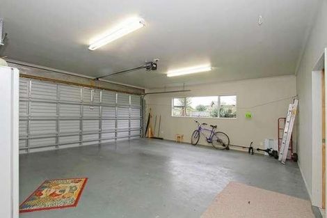 Photo of property in 52 Kawei Road, Ohawe, Hawera, 4671