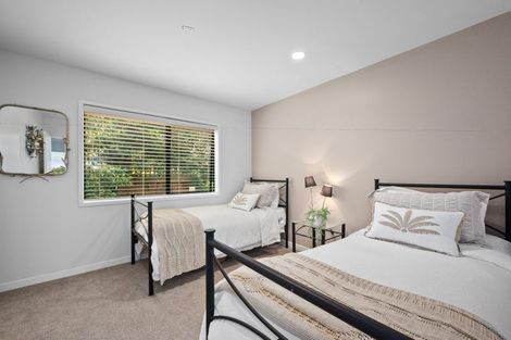 Photo of property in 11b Balmain Road, Birkenhead, Auckland, 0626