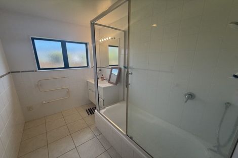 Photo of property in 1/338 Mount Albert Road, Mount Roskill, Auckland, 1041