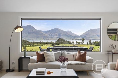 Photo of property in 18 Lookout Drive, Mount Creighton, Queenstown, 9371
