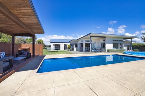 Photo of property in 362a Barrier View Road, Mangawhai, Kaiwaka, 0573