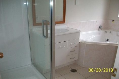 Photo of property in 10 Basra Drive, Henderson, Auckland, 0612