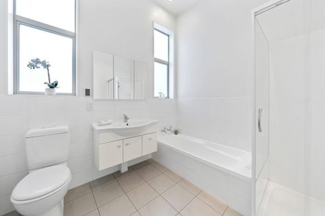 Photo of property in 18 Meadowbank Drive, Belmont, Lower Hutt, 5010