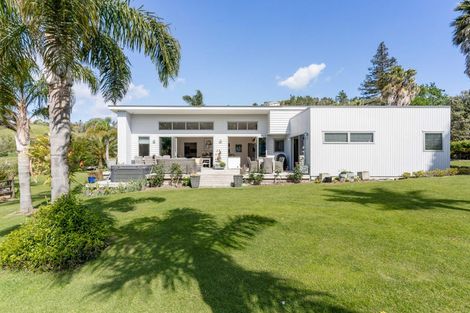 Photo of property in 14 Titoki Lane, Whangamata, 3691