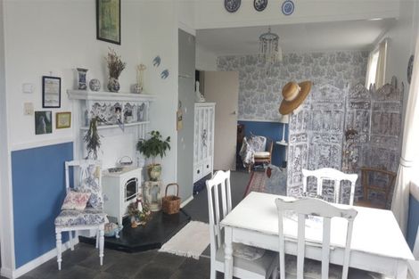 Photo of property in 15 Timaru Road, Waimate, 7924