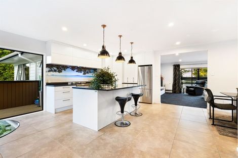 Photo of property in 9 Rangimarie Road, Swanson, Auckland, 0816