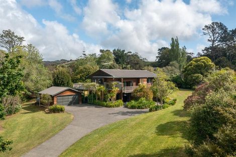 Photo of property in 44 Wintour Road, Waimauku, 0812