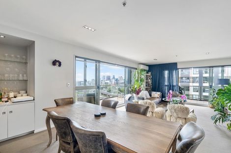 Photo of property in Highgate Towers, 5b/8 Howe Street, Freemans Bay, Auckland, 1011