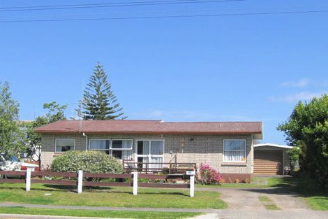 Photo of property in 22 Maranui Street, Mount Maunganui, 3116