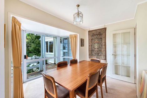 Photo of property in 6 Dewsbury Terrace, Castor Bay, Auckland, 0620