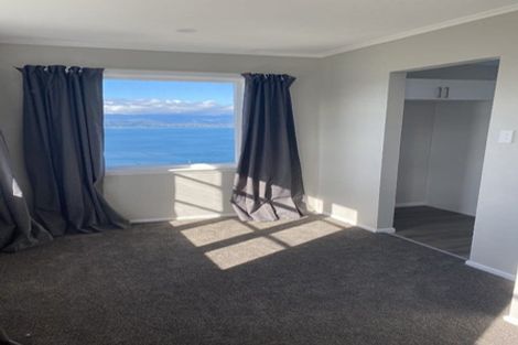 Photo of property in 94 Nicholson Road, Khandallah, Wellington, 6035