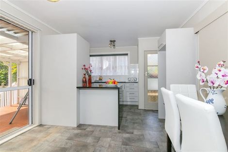 Photo of property in 6 Condliffe Place, New Windsor, Auckland, 0600