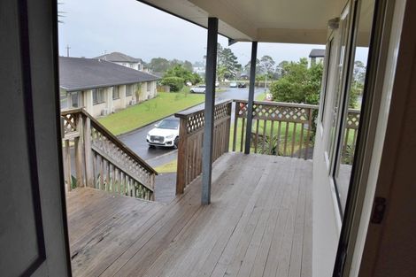 Photo of property in 13 Noel Williams Place, Windsor Park, Auckland, 0630