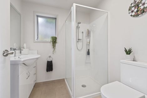 Photo of property in 1/9 Watea Road, Torbay, Auckland, 0630