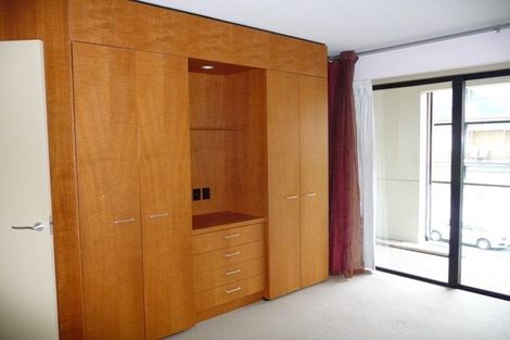 Photo of property in Latitude 37 East Apartments, 1d/20 Pakenham Street East, Auckland Central, Auckland, 1010