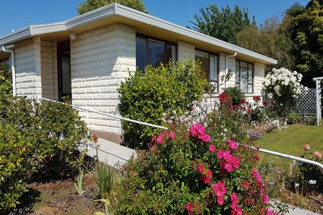 Photo of property in 136 Queen Street, Waimate, 7924
