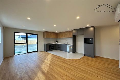 Photo of property in 12 Rorotu Avenue, Karaka, Papakura, 2113