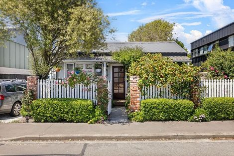 Photo of property in 40 Hargest Crescent, Sydenham, Christchurch, 8023