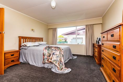 Photo of property in 32 Grange Street, Winton, 9720