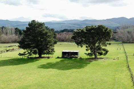 Photo of property in 65a Connollys Line, Carterton, 5713