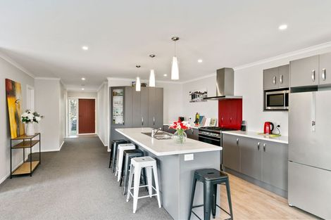 Photo of property in 5 Richard Street, Titahi Bay, Porirua, 5022