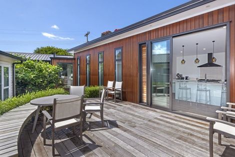 Photo of property in 14 Lysnar Street, Okitu, Gisborne, 4010