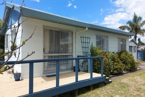 Photo of property in 93 Topaz Drive, Papamoa Beach, Papamoa, 3118