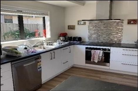 Photo of property in 1a Gregory Grove, Clive, 4102