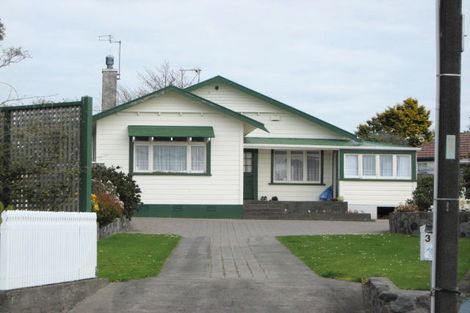 Photo of property in 37a Omata Road, Marfell, New Plymouth, 4310