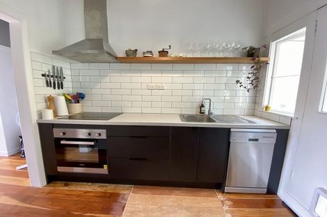 Photo of property in 152 Darlington Road, Miramar, Wellington, 6022