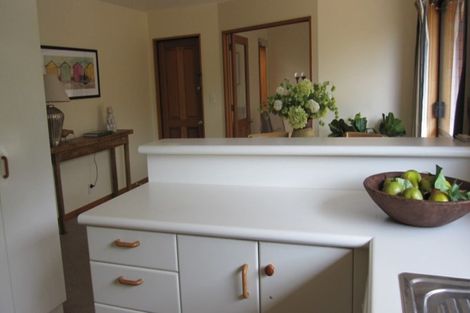 Photo of property in 2/12 Taupata Street, Redcliffs, Christchurch, 8081