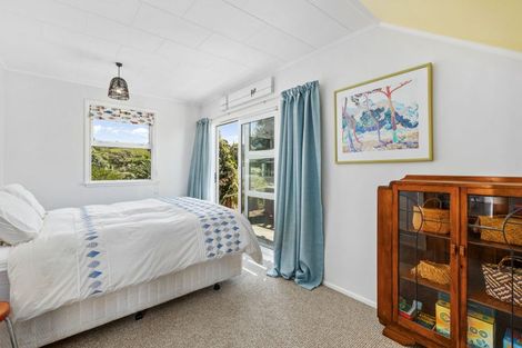 Photo of property in 97 Blue Pacific Parade, Riversdale Beach, Masterton, 5872