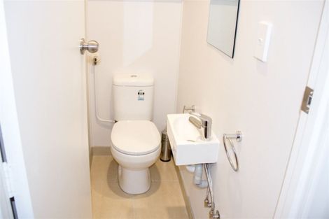 Photo of property in 2/61a Balmoral Road, Mount Eden, Auckland, 1024